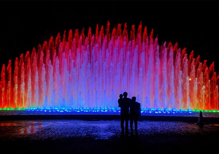 آبنمای پویا(ریتمیک)